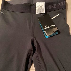 NIKE PRO DRI-FIT Competition Base Layer Capri